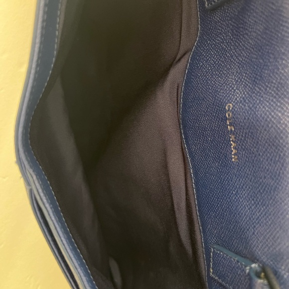 Cole Haan American Airlines Blue Leather Travel Bag - Picture 10 of 12